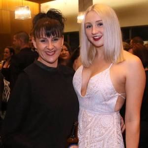 Meet your Posher, Kay